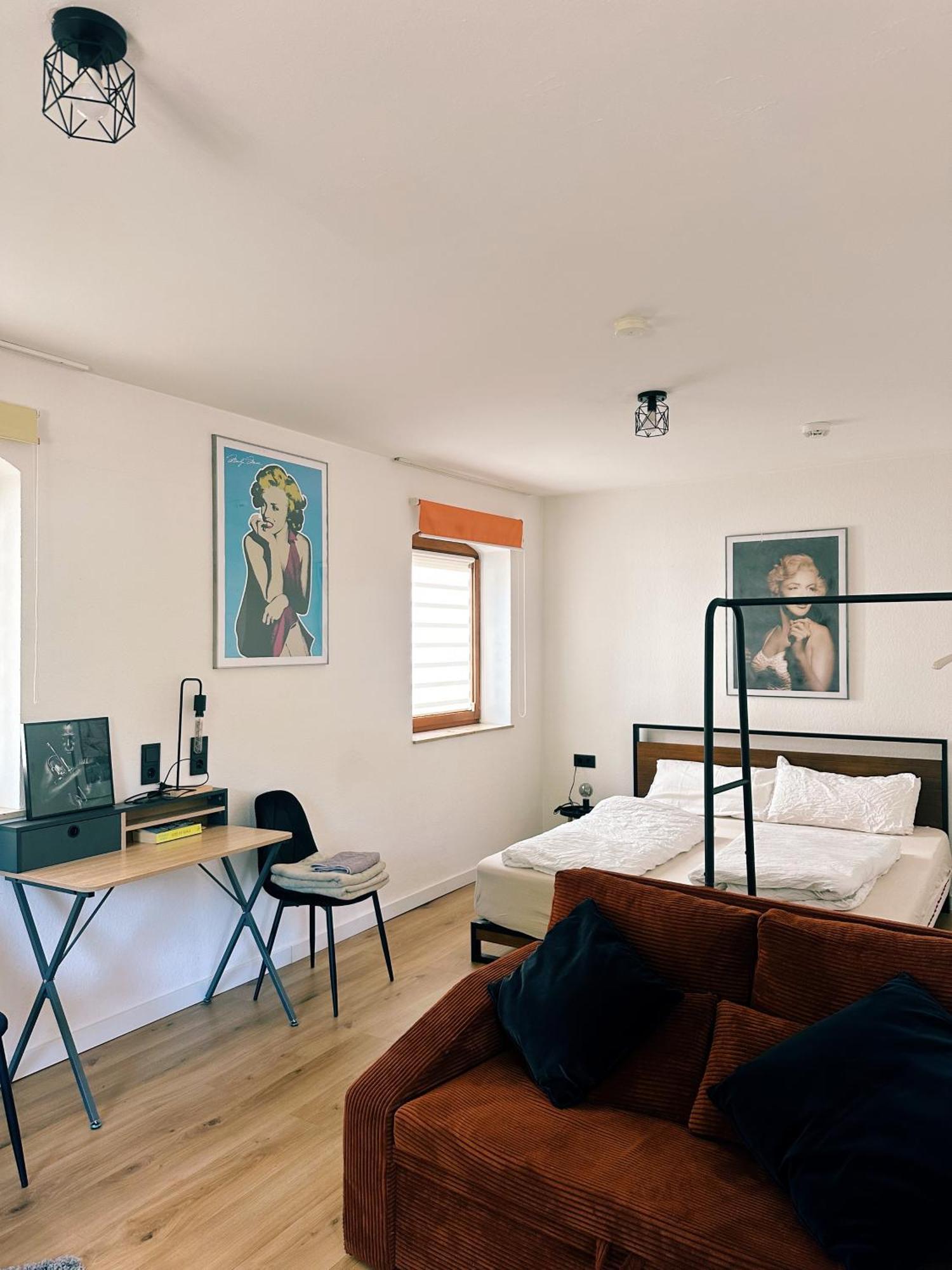 Coole Wohnung + Gratis Parkplatz ชเวบิชฮัลล์ ภายนอก รูปภาพ